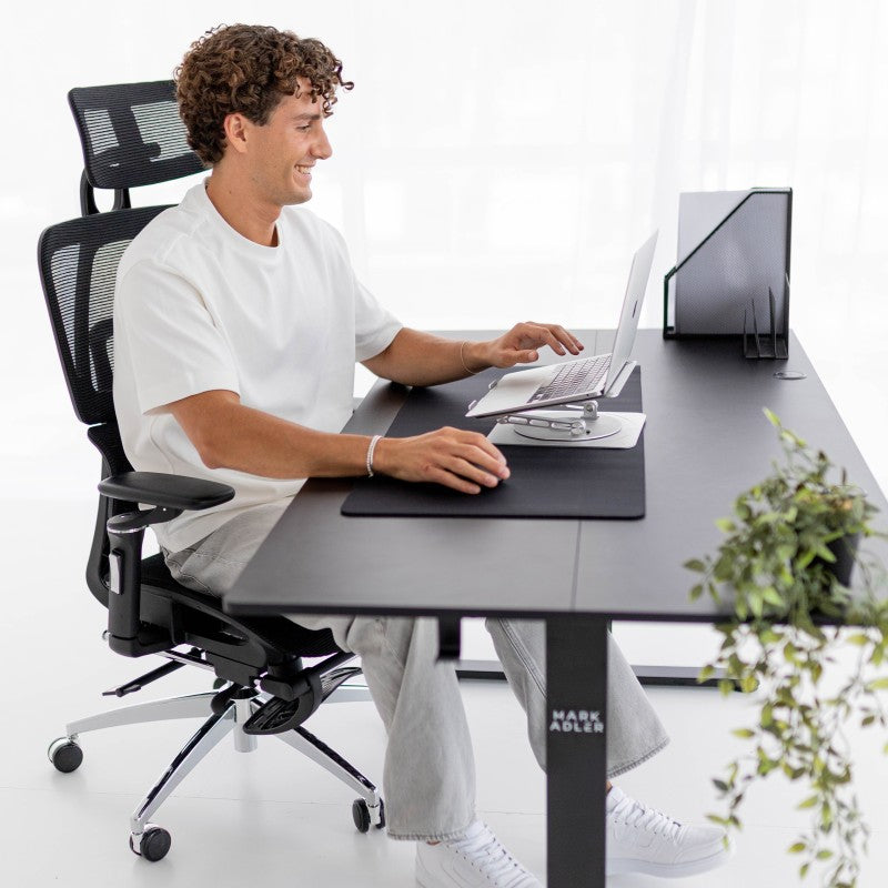 Mark Adler Leader 7.6 Black 160 cm electric desk - image 4