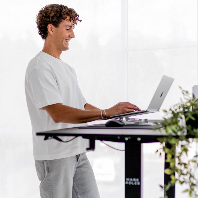Mark Adler Leader 7.6 Black 160 cm electric desk - image 9