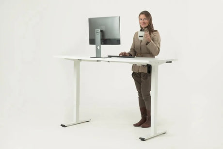 Height-Adjustable Desk Clever - Rounded Edges